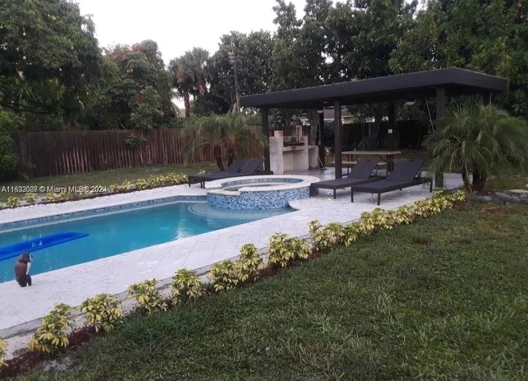 Address Not Disclosed, Hollywood, Broward County, Florida - 4 Bedrooms  
3 Bathrooms - 