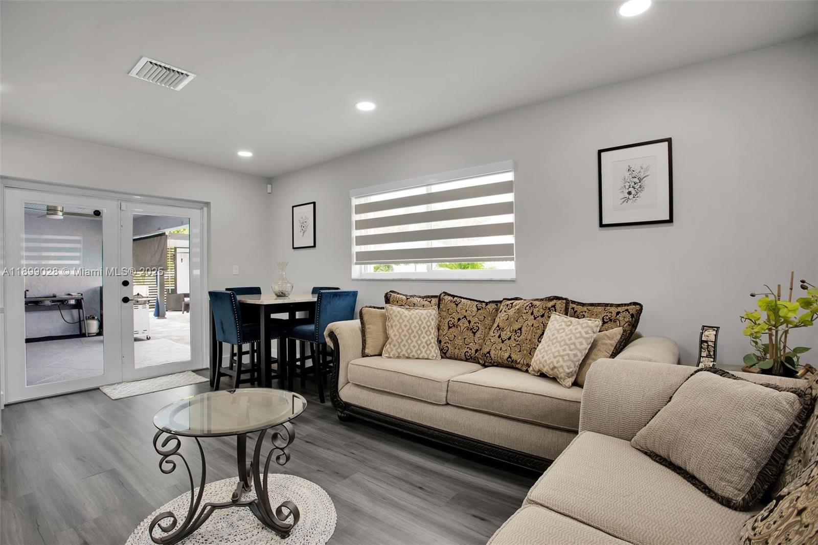 SOUTHLAND PINES - Residential