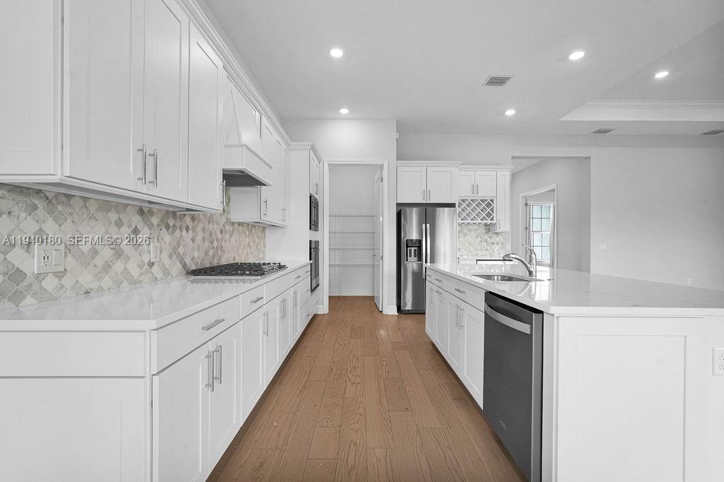 WINDSONG ESTATES - Residential