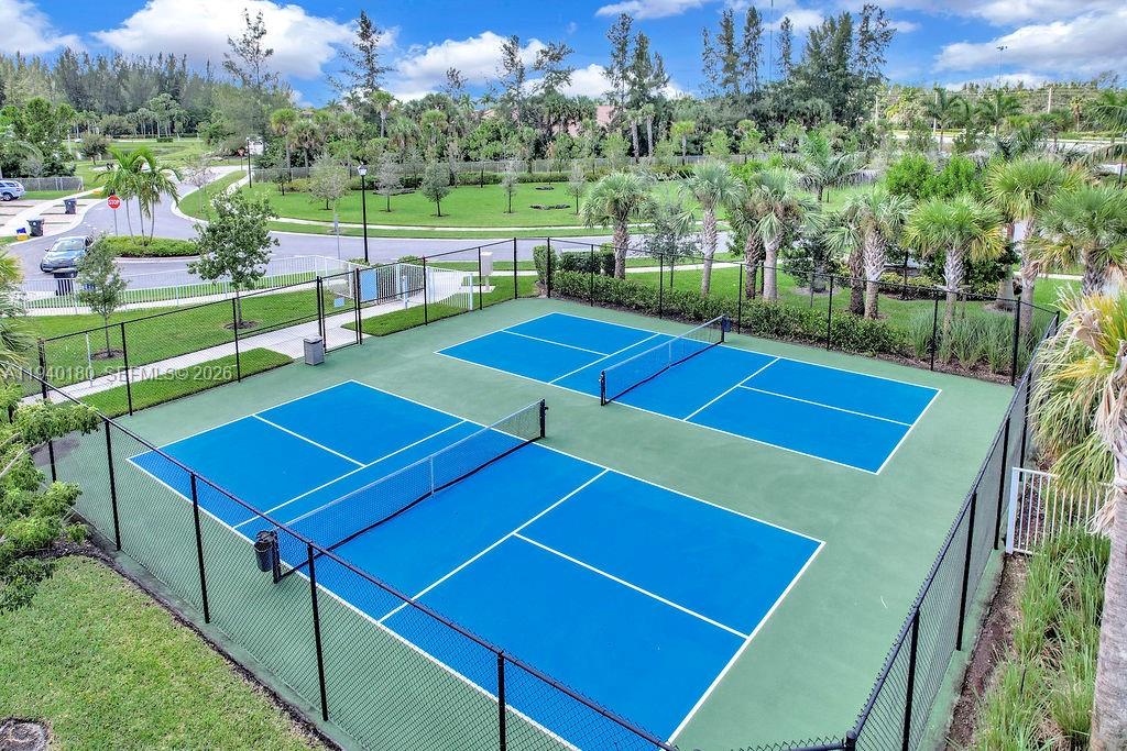 WINDSONG ESTATES - Residential