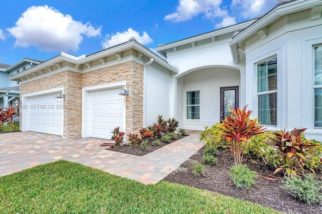 Photo of 9693 Mosler Trl, Lake Worth, FL 33467 (MLS # A11940180)