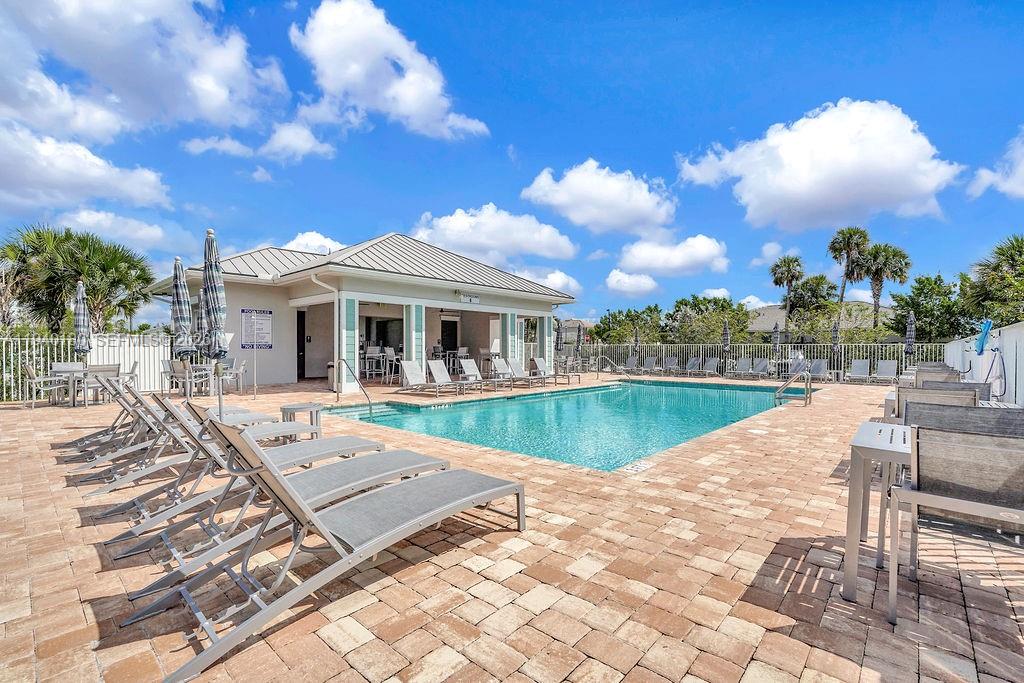 WINDSONG ESTATES - Residential