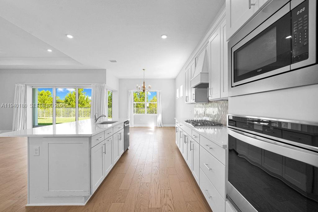 WINDSONG ESTATES - Residential