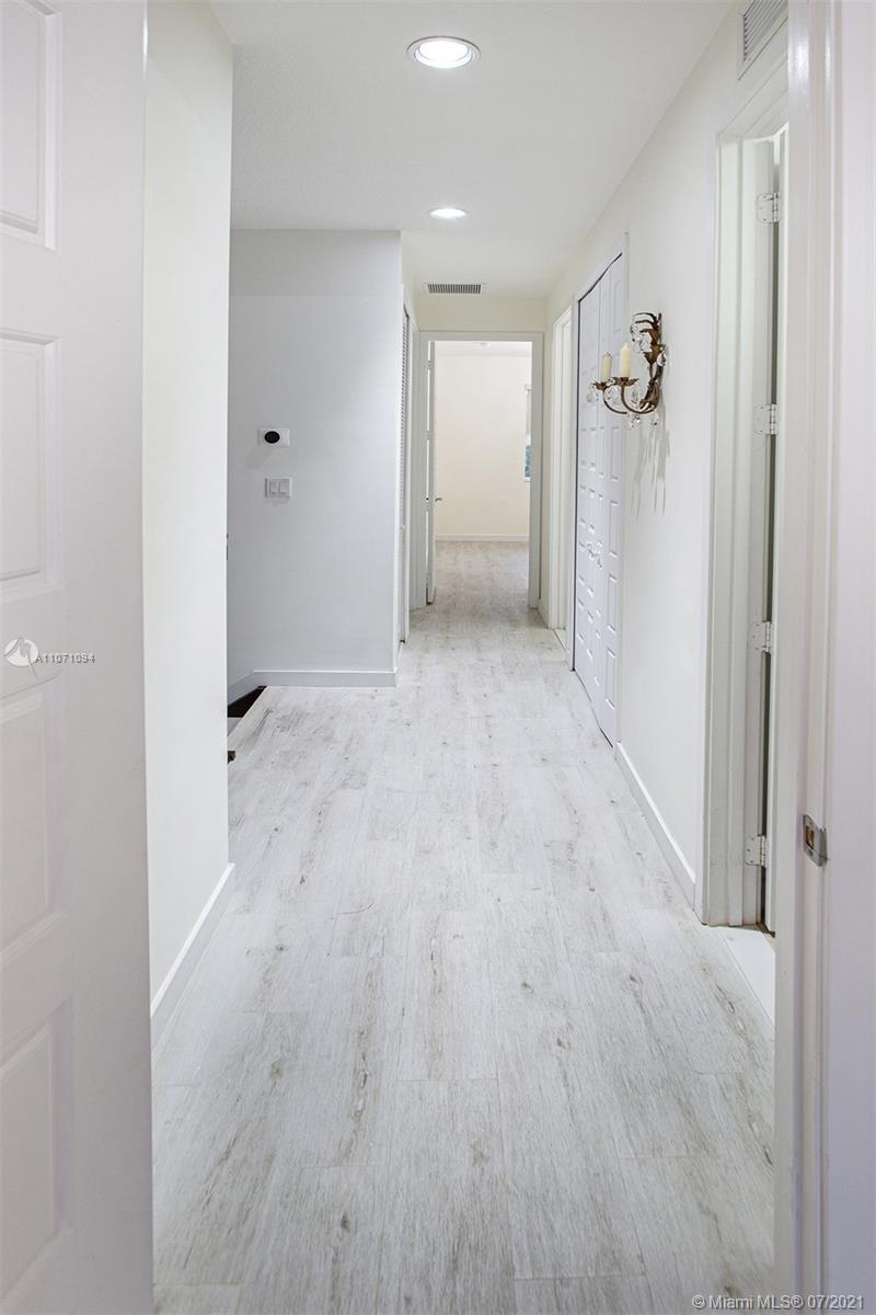 VENETIAN PARC WEST - Residential Lease