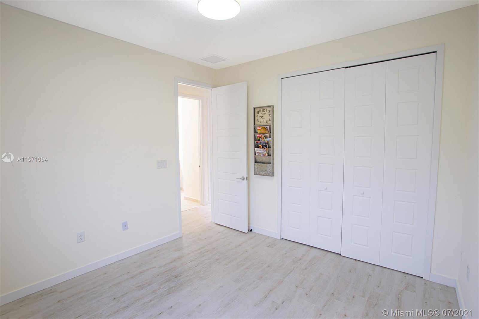 VENETIAN PARC WEST - Residential Lease