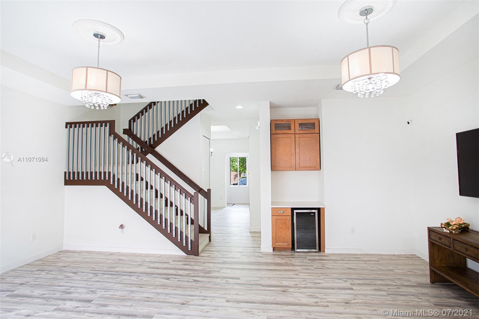 VENETIAN PARC WEST - Residential Lease
