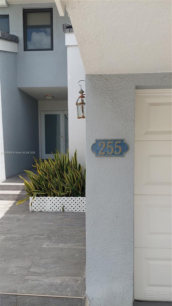 POINCIANA IS YT & RCQ CLU - Residential Lease