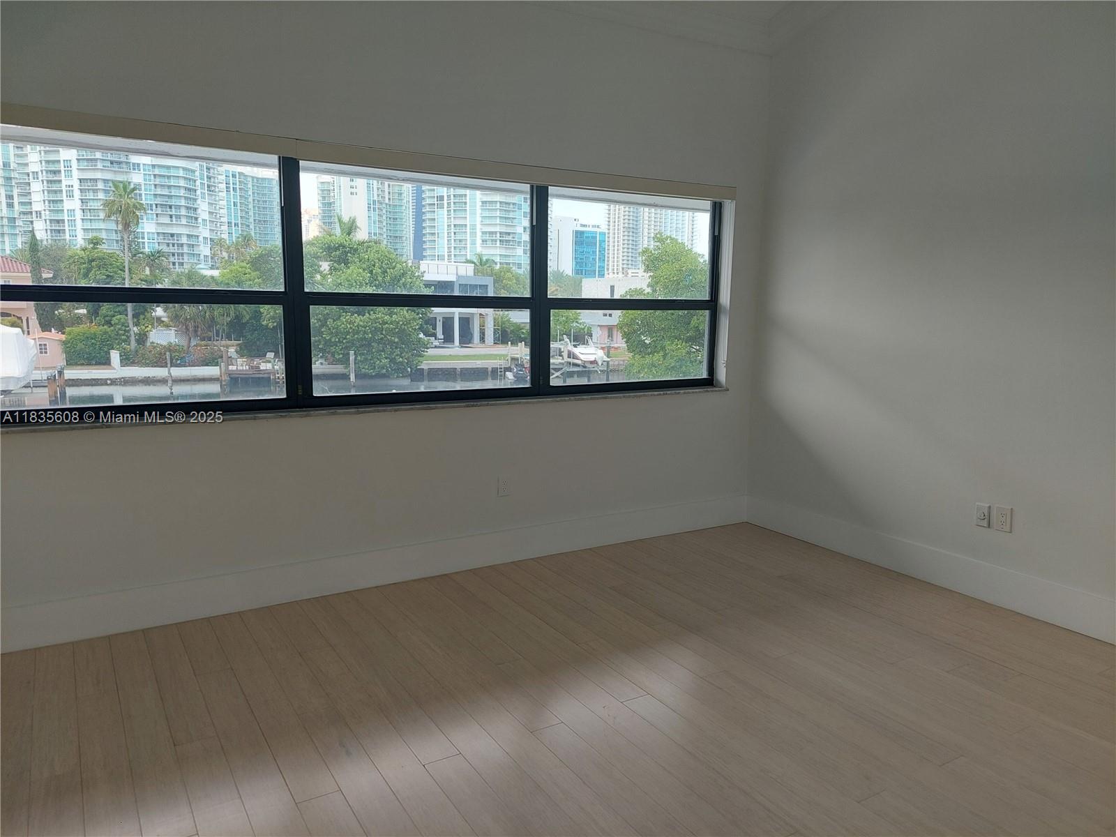 POINCIANA IS YT & RCQ CLU - Residential Lease