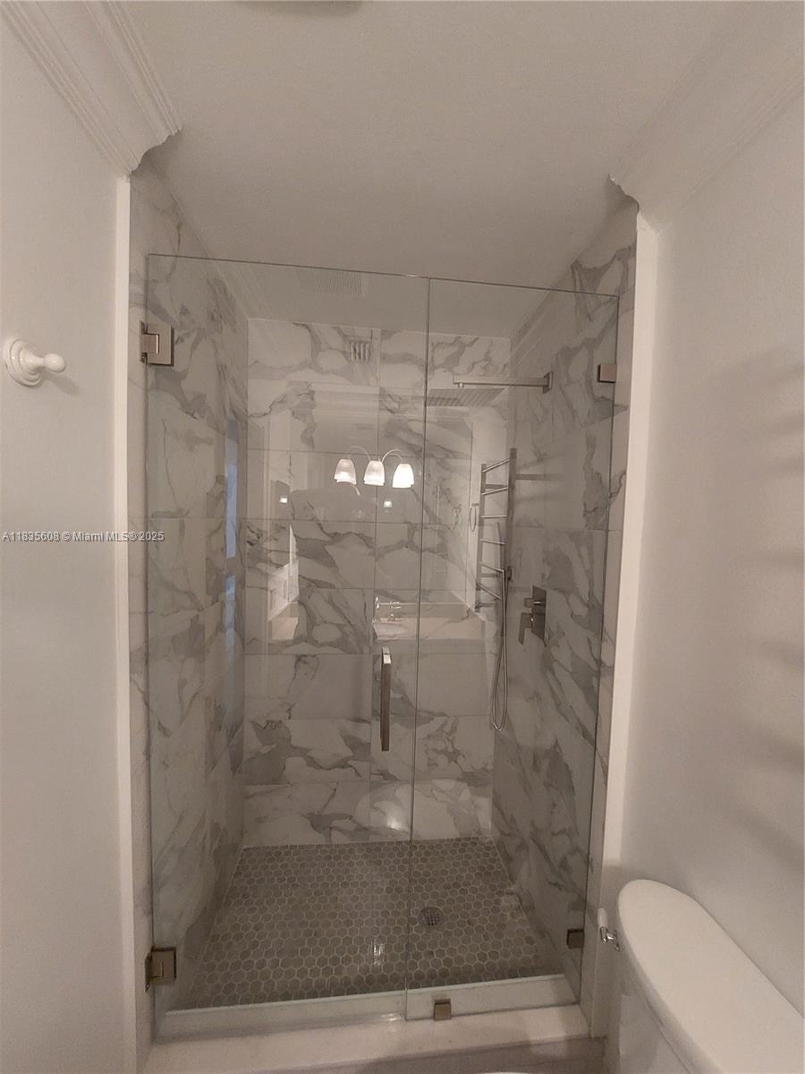 POINCIANA IS YT & RCQ CLU - Residential Lease