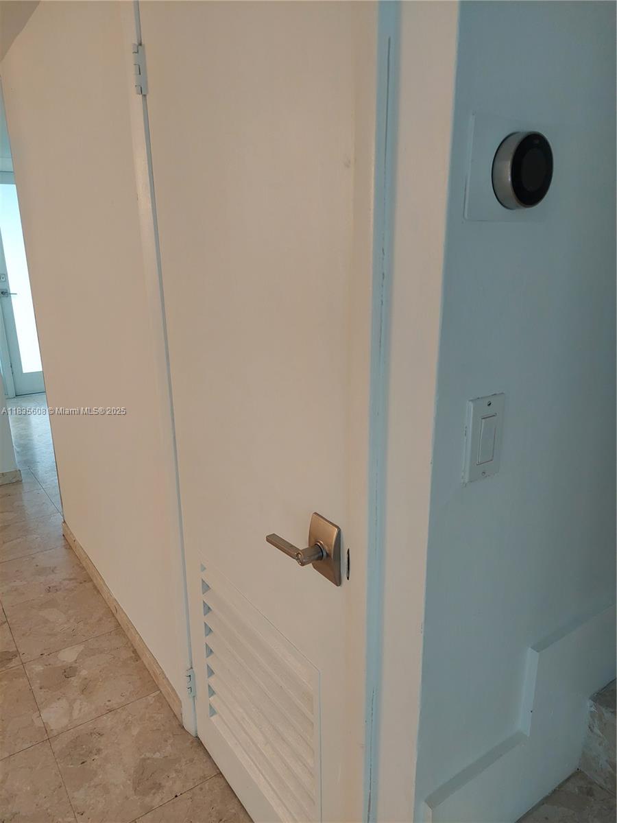 POINCIANA IS YT & RCQ CLU - Residential Lease