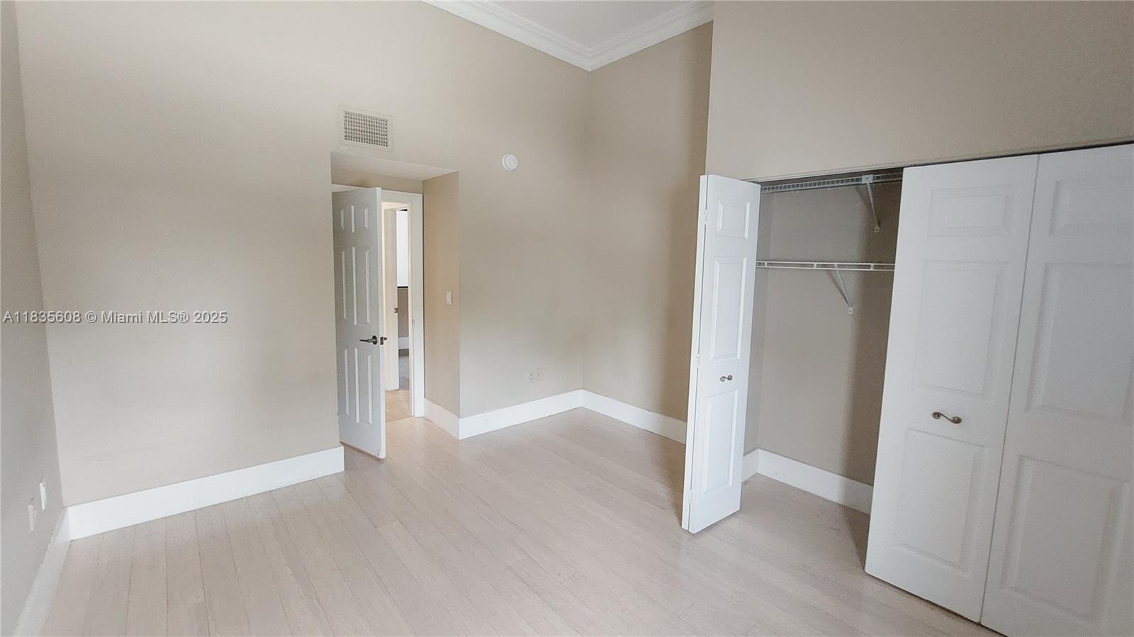 POINCIANA IS YT & RCQ CLU - Residential Lease