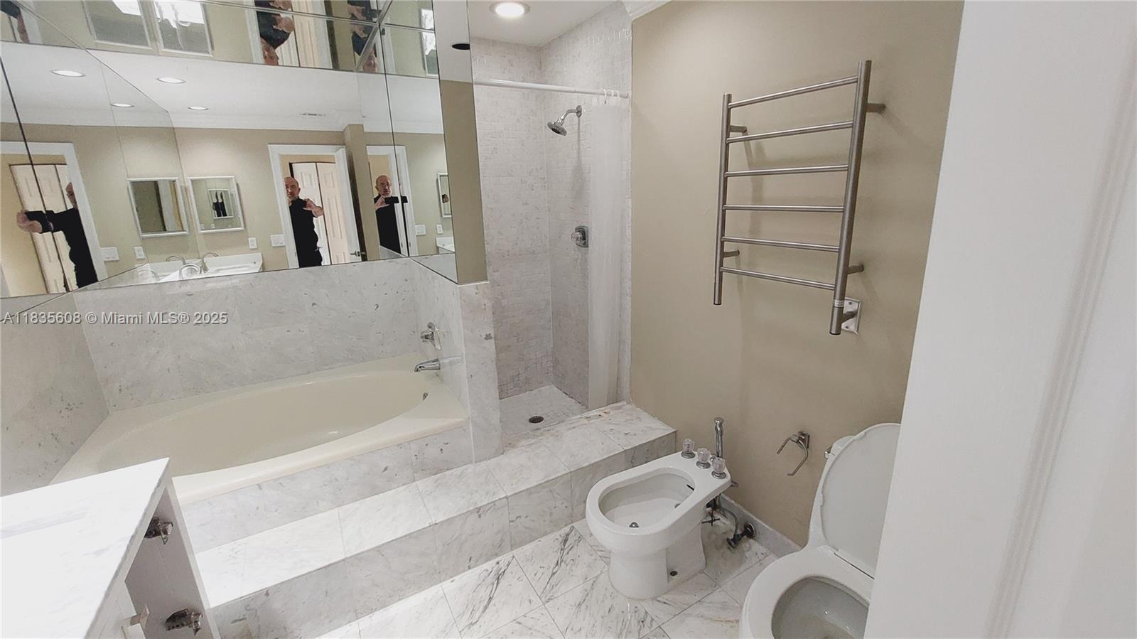 POINCIANA IS YT & RCQ CLU - Residential Lease