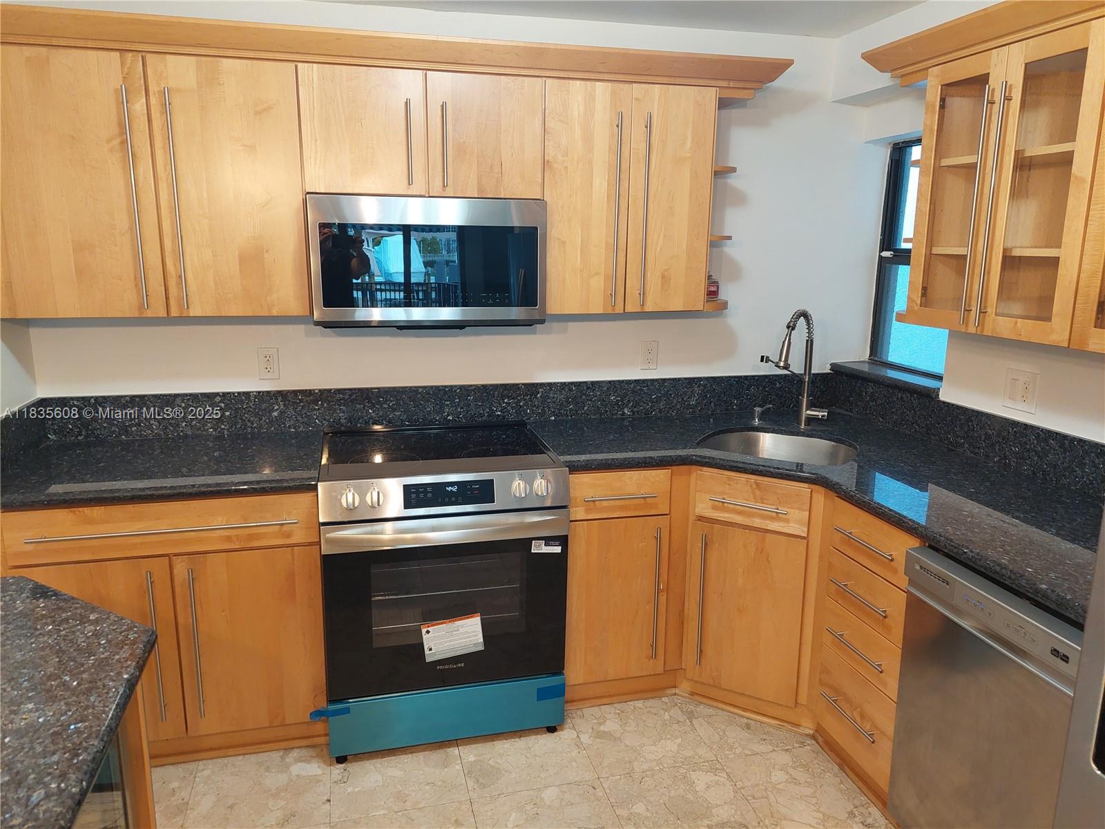 POINCIANA IS YT & RCQ CLU - Residential Lease