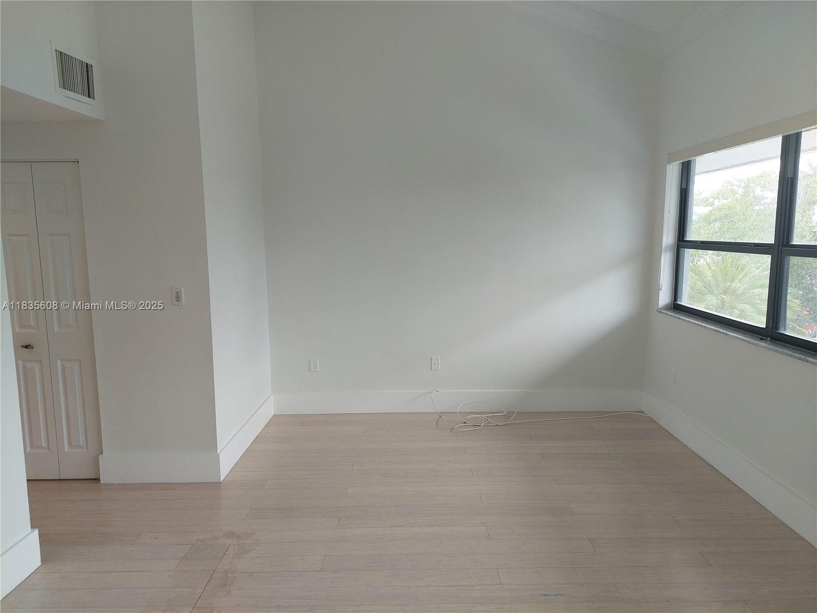 POINCIANA IS YT & RCQ CLU - Residential Lease