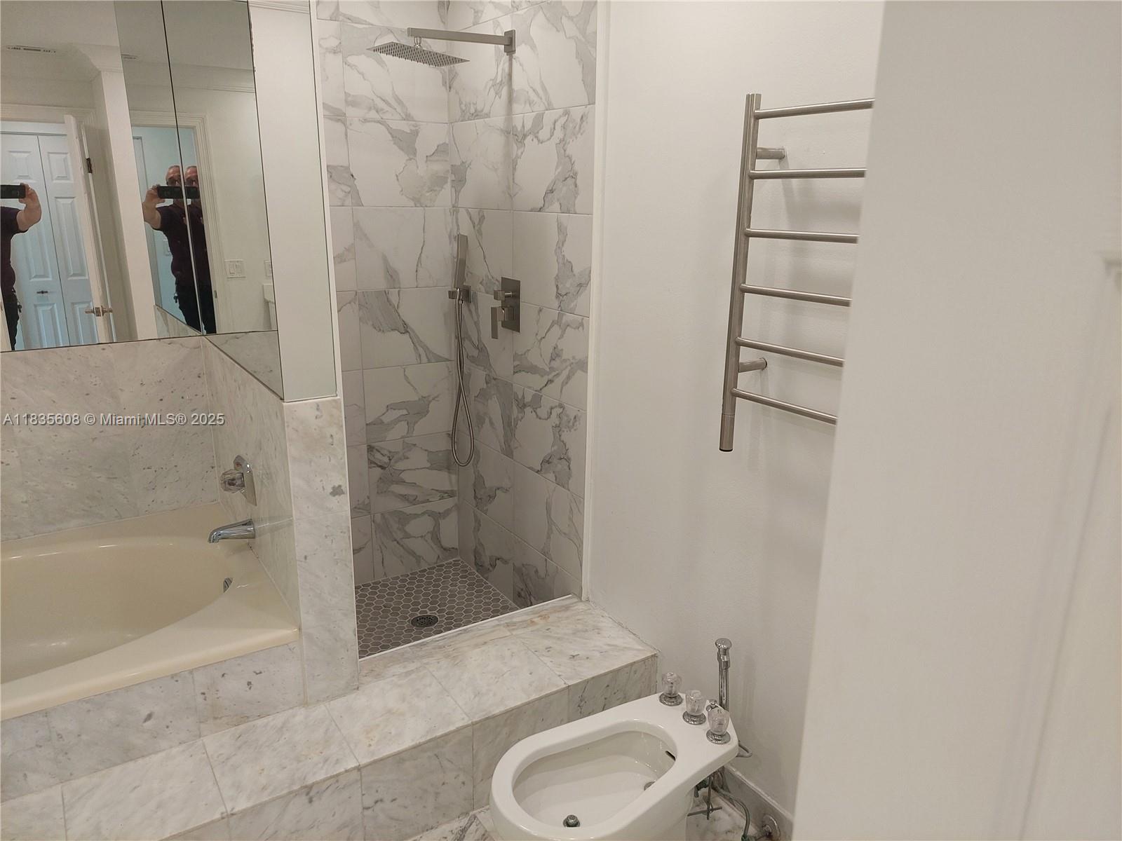 POINCIANA IS YT & RCQ CLU - Residential Lease