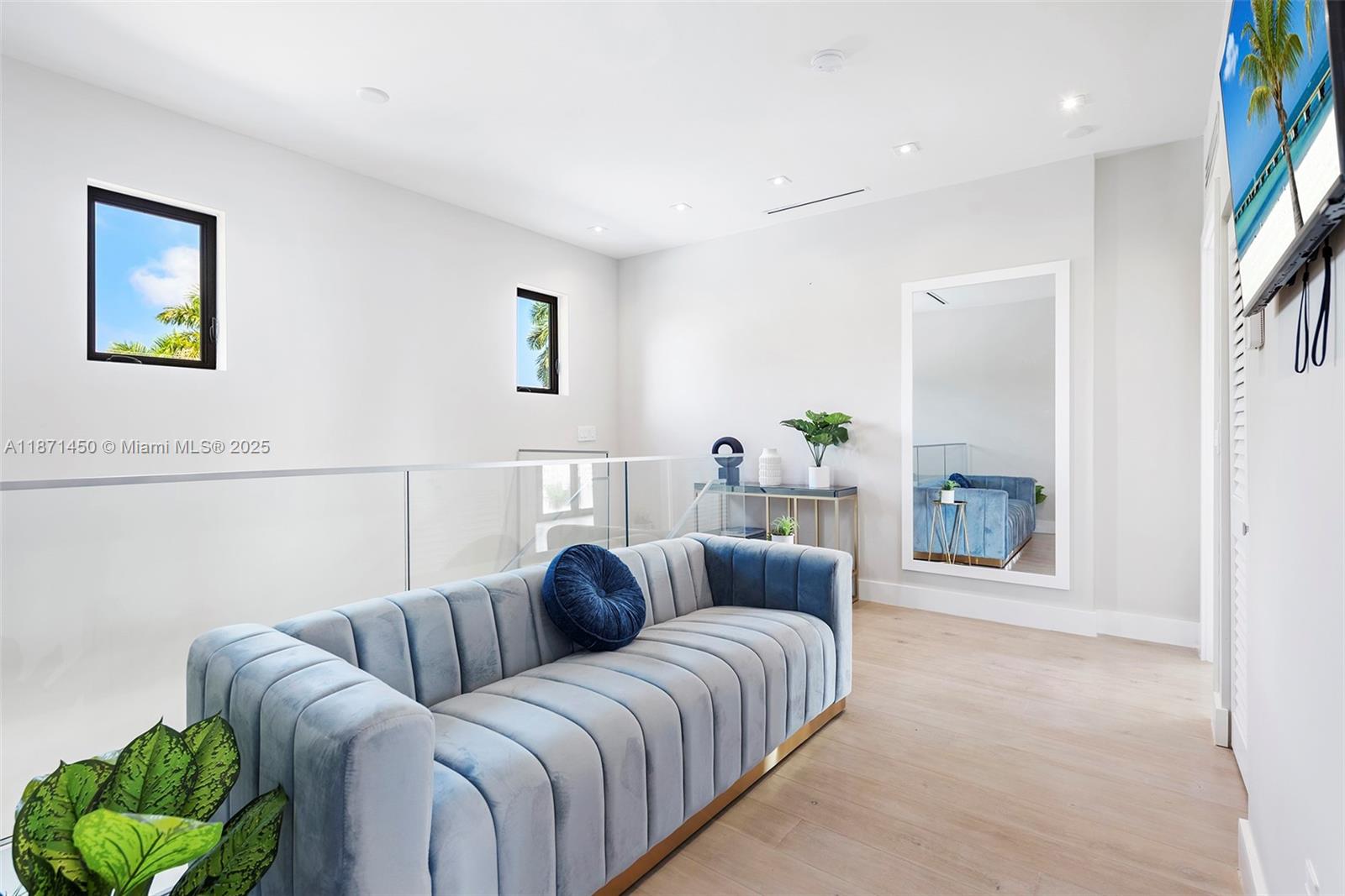 HOLLYWOOD GOLF ESTATES SE - Residential Lease