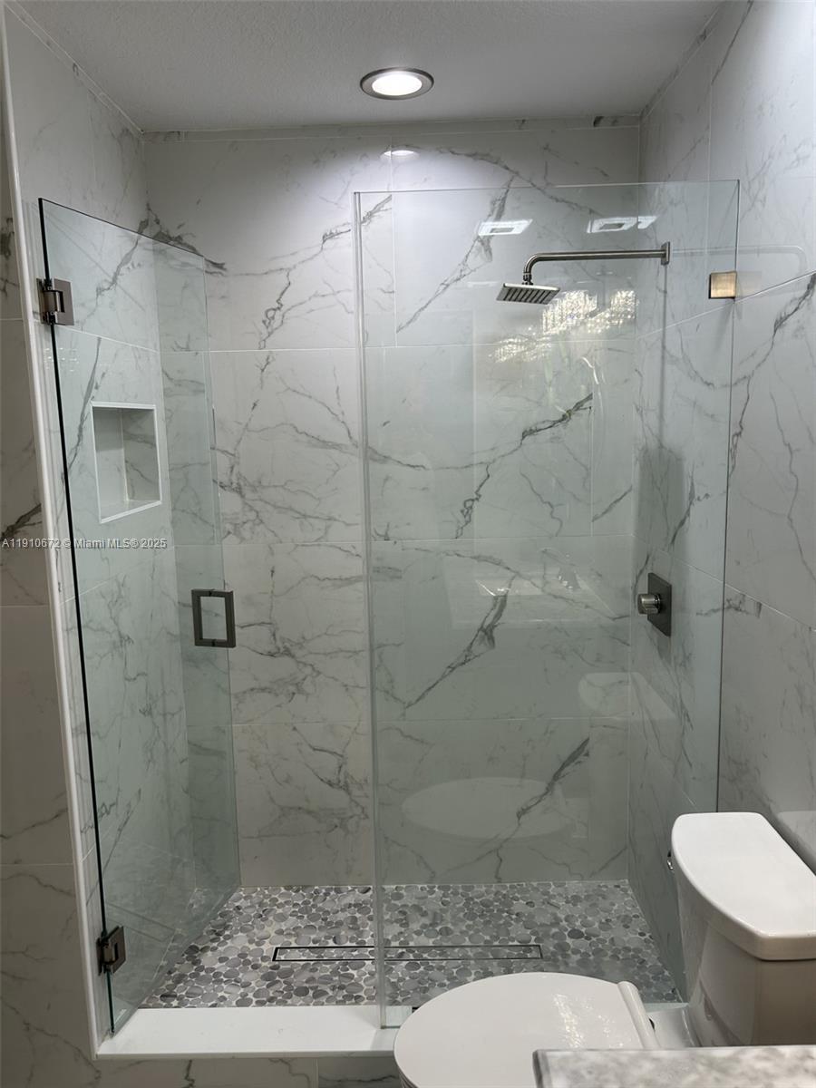 IBIS VILLA AT MIAMI GARDE - Residential