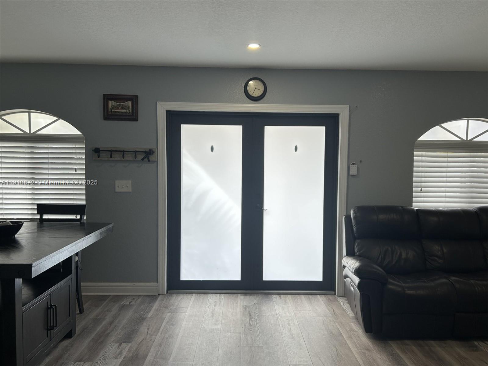 IBIS VILLA AT MIAMI GARDE - Residential