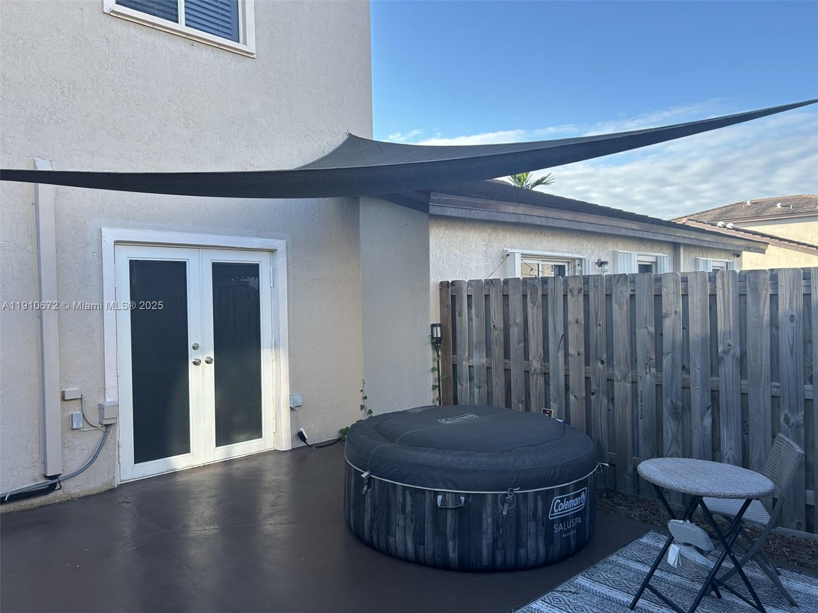 IBIS VILLA AT MIAMI GARDE - Residential