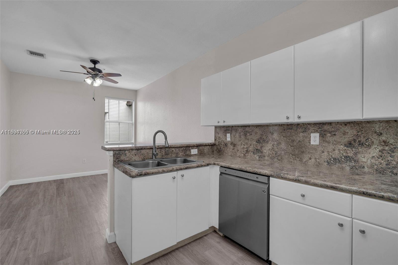 COURTYARDS TWO CONDO - Residential Lease