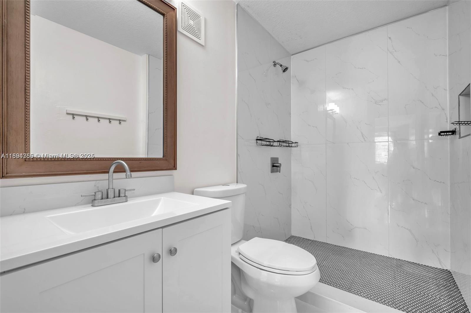 COURTYARDS TWO CONDO - Residential Lease