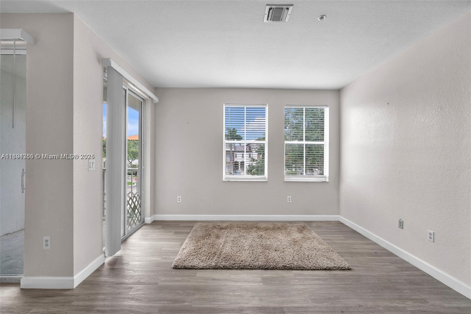 COURTYARDS TWO CONDO - Residential Lease