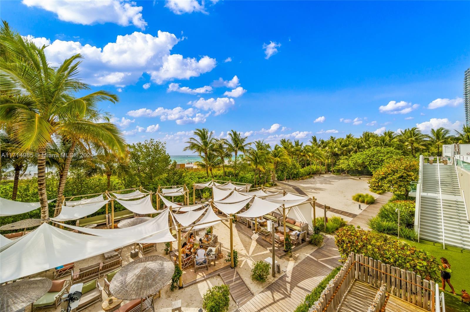 RONEY PALACE CONDO - Residential