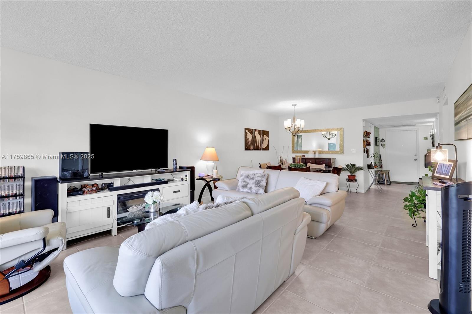 NO 5 PALM-AIRE COUNTRY CL - Residential