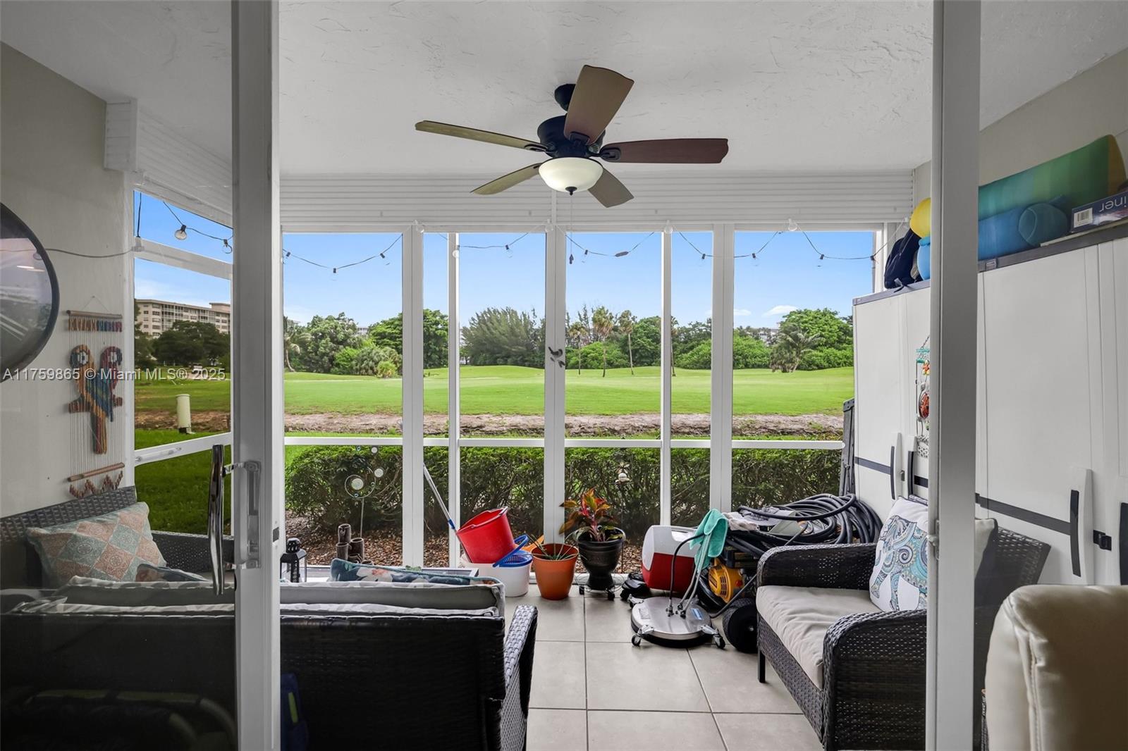 NO 5 PALM-AIRE COUNTRY CL - Residential