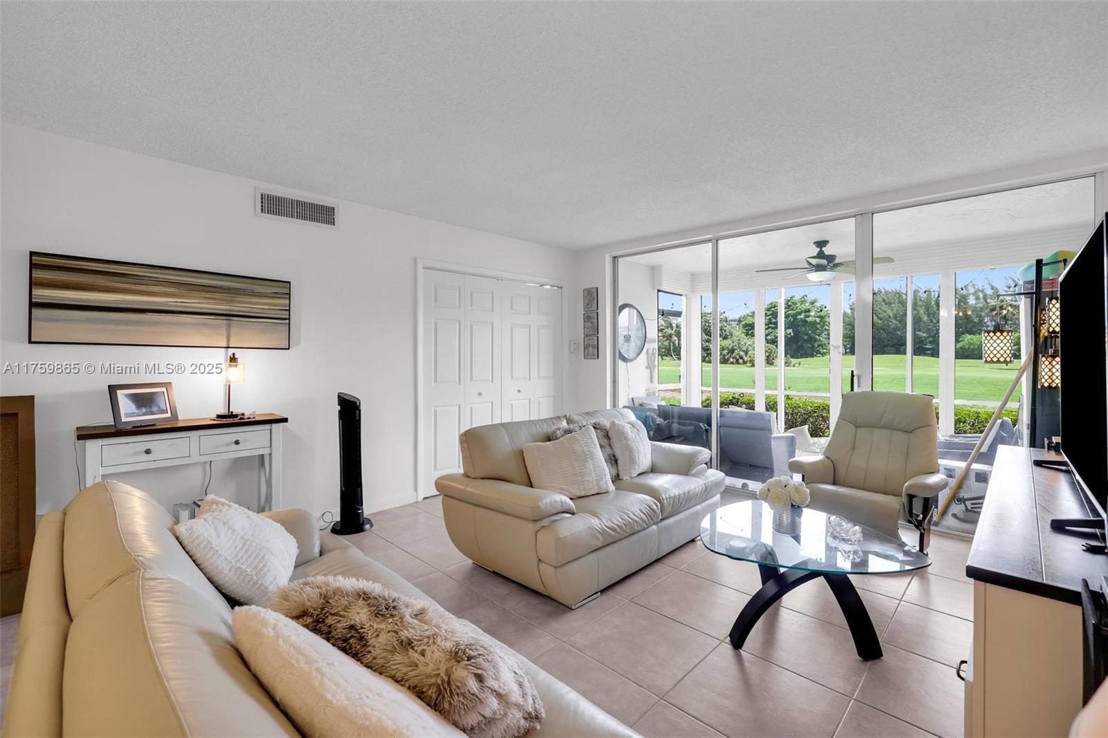 NO 5 PALM-AIRE COUNTRY CL - Residential