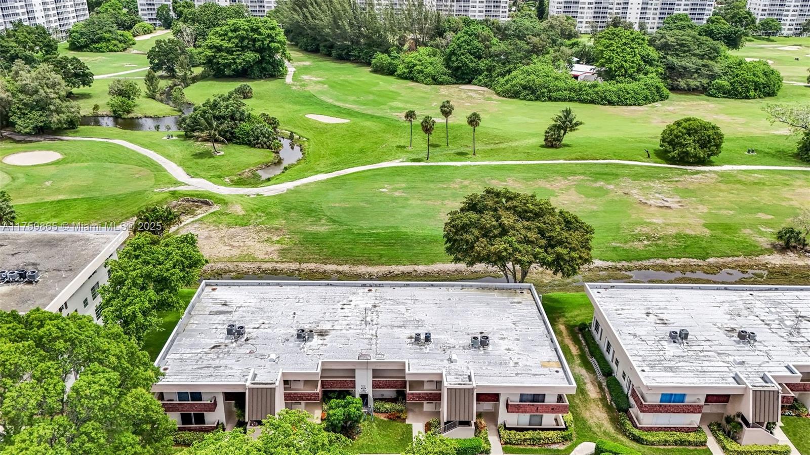 NO 5 PALM-AIRE COUNTRY CL - Residential