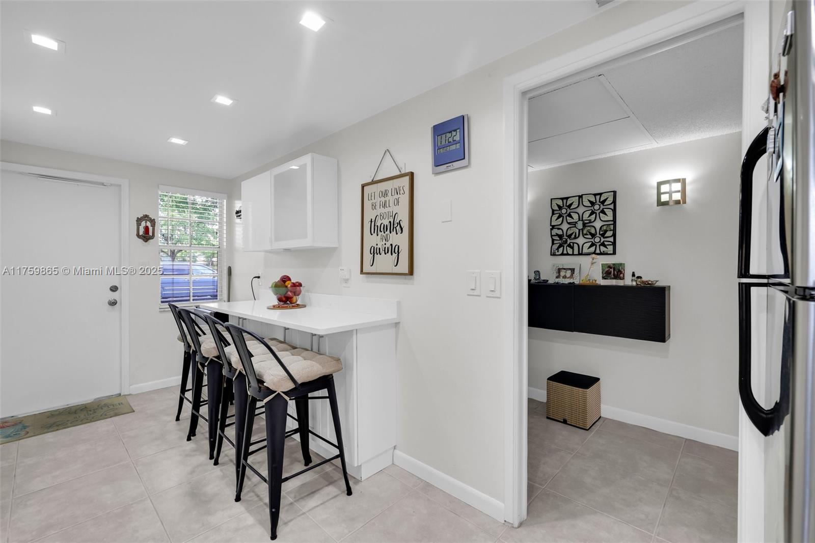 NO 5 PALM-AIRE COUNTRY CL - Residential