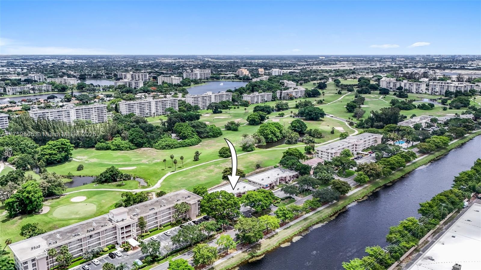 NO 5 PALM-AIRE COUNTRY CL - Residential