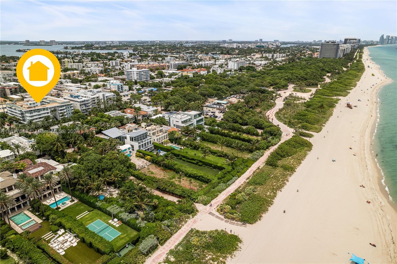 ROND POINT CONDO - Residential