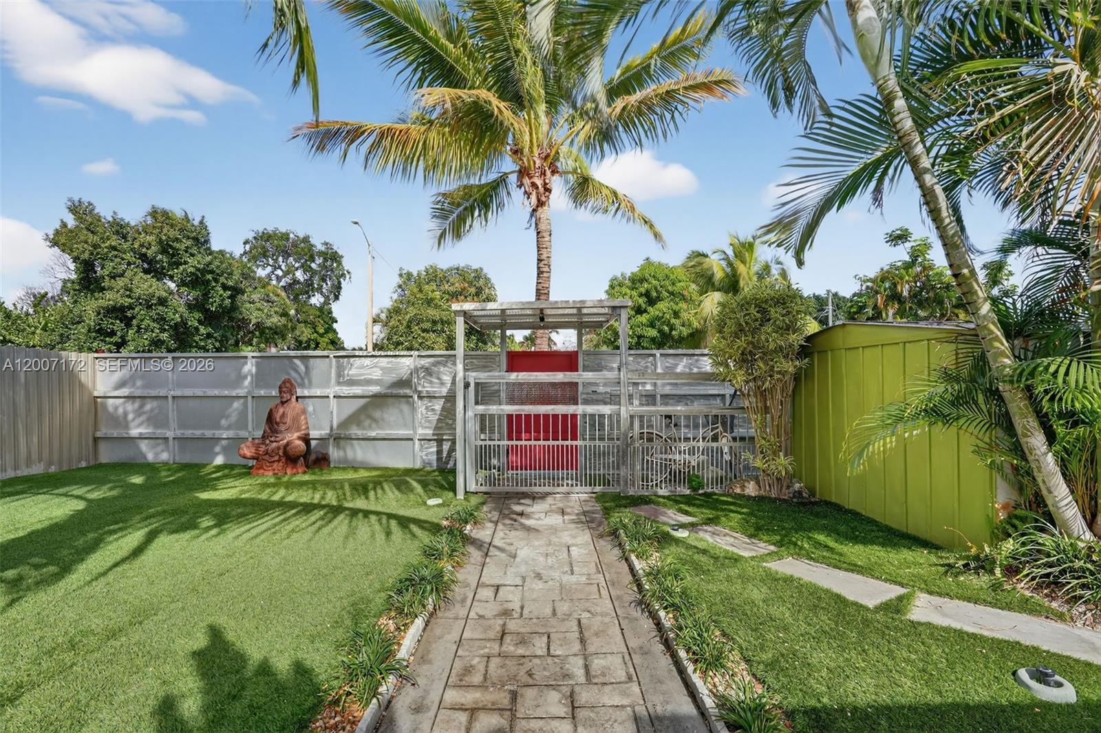 W MIAMI SHORES SEC B - Residential