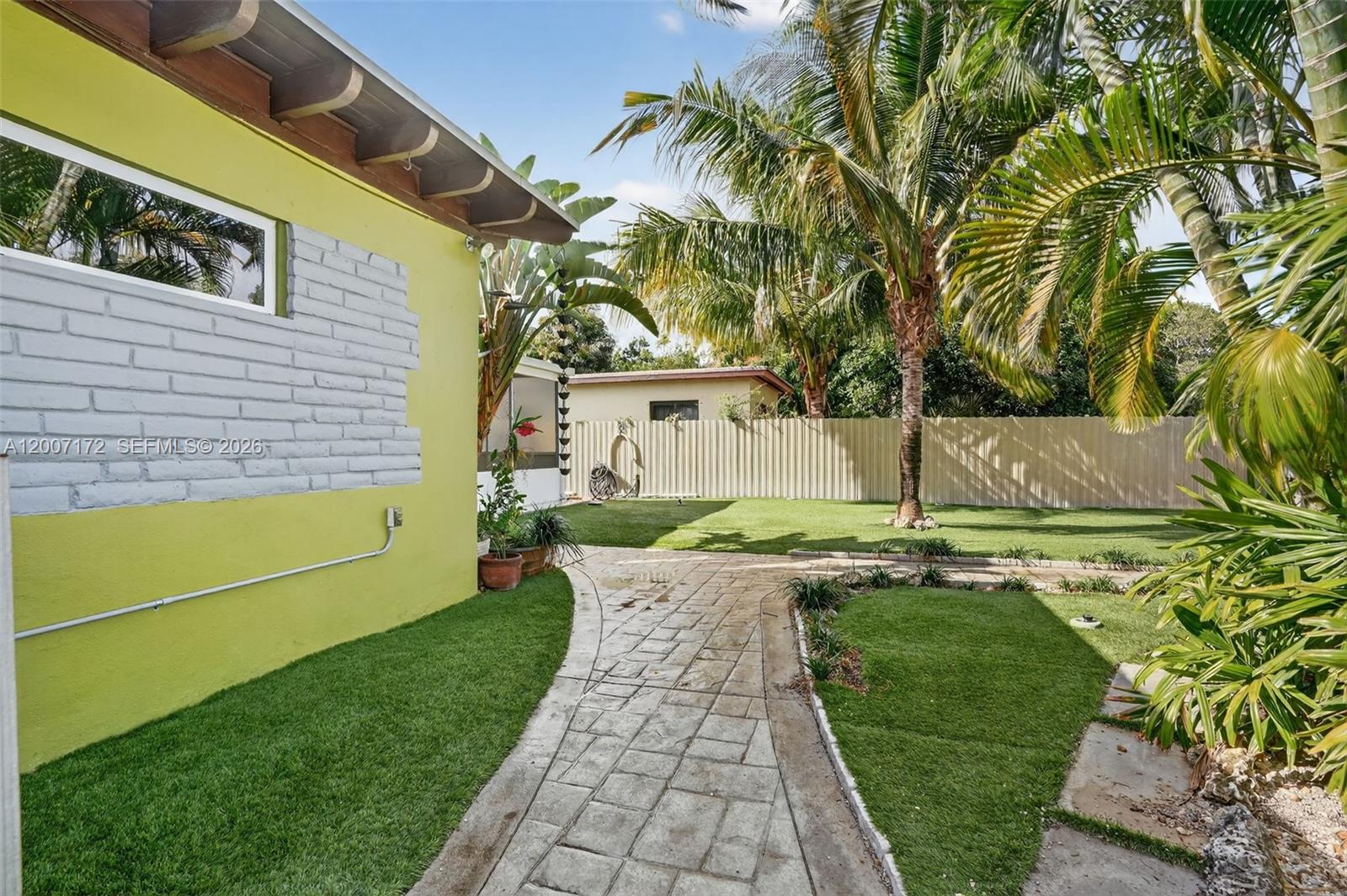 W MIAMI SHORES SEC B - Residential