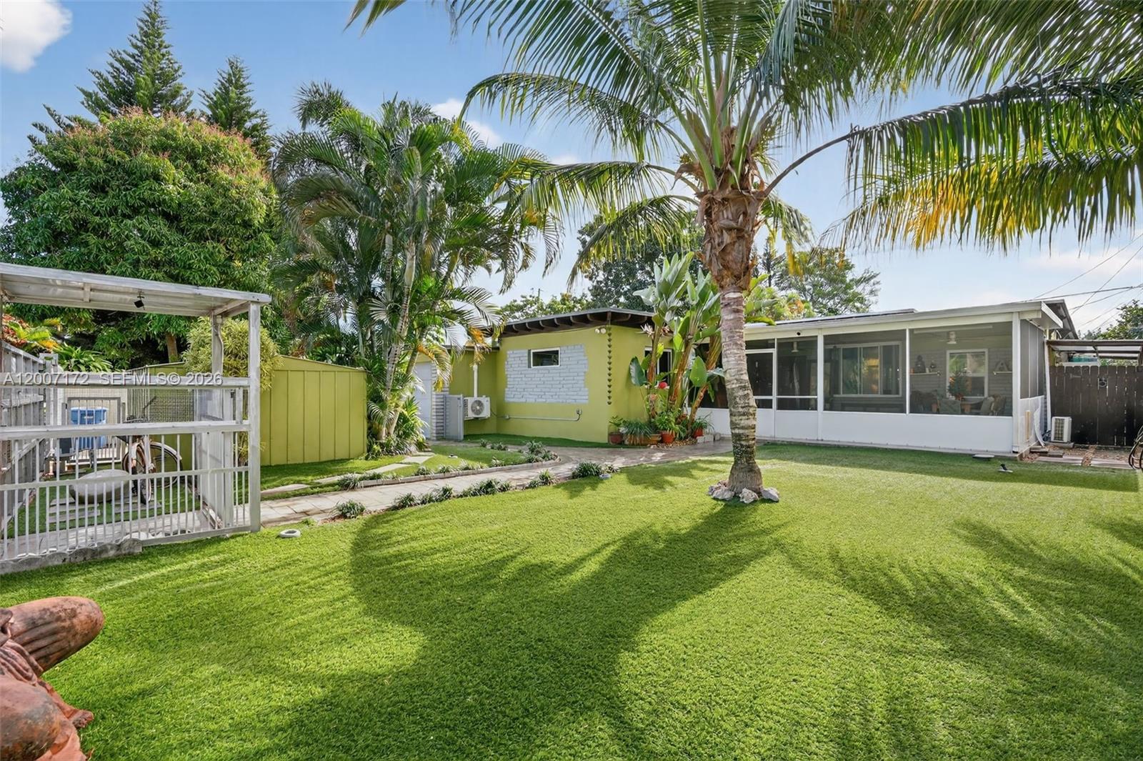 W MIAMI SHORES SEC B - Residential