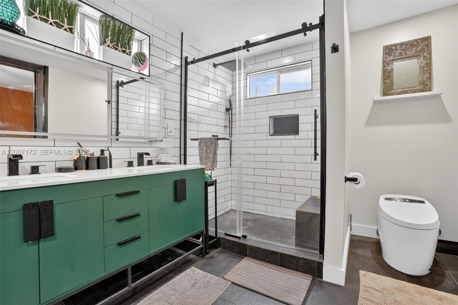 W MIAMI SHORES SEC B - Residential