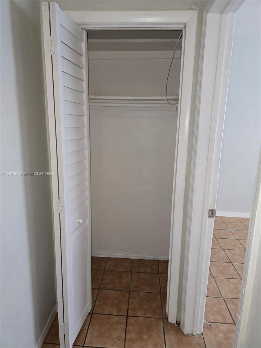 CARMEL VILLAS CONDO - Residential Lease