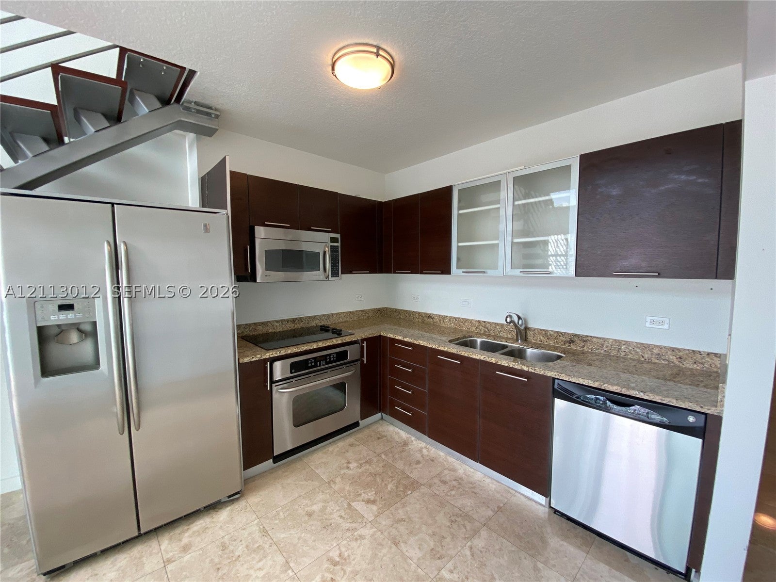 41 SE 5 St 1211