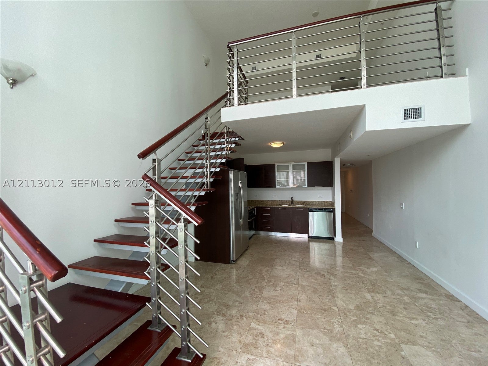 41 SE 5 St 1211