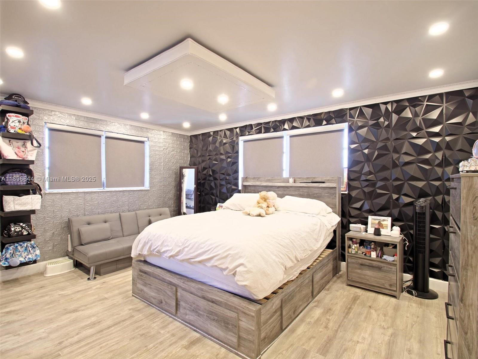 MEADOWBROOK CONDO APTS BL - Residential