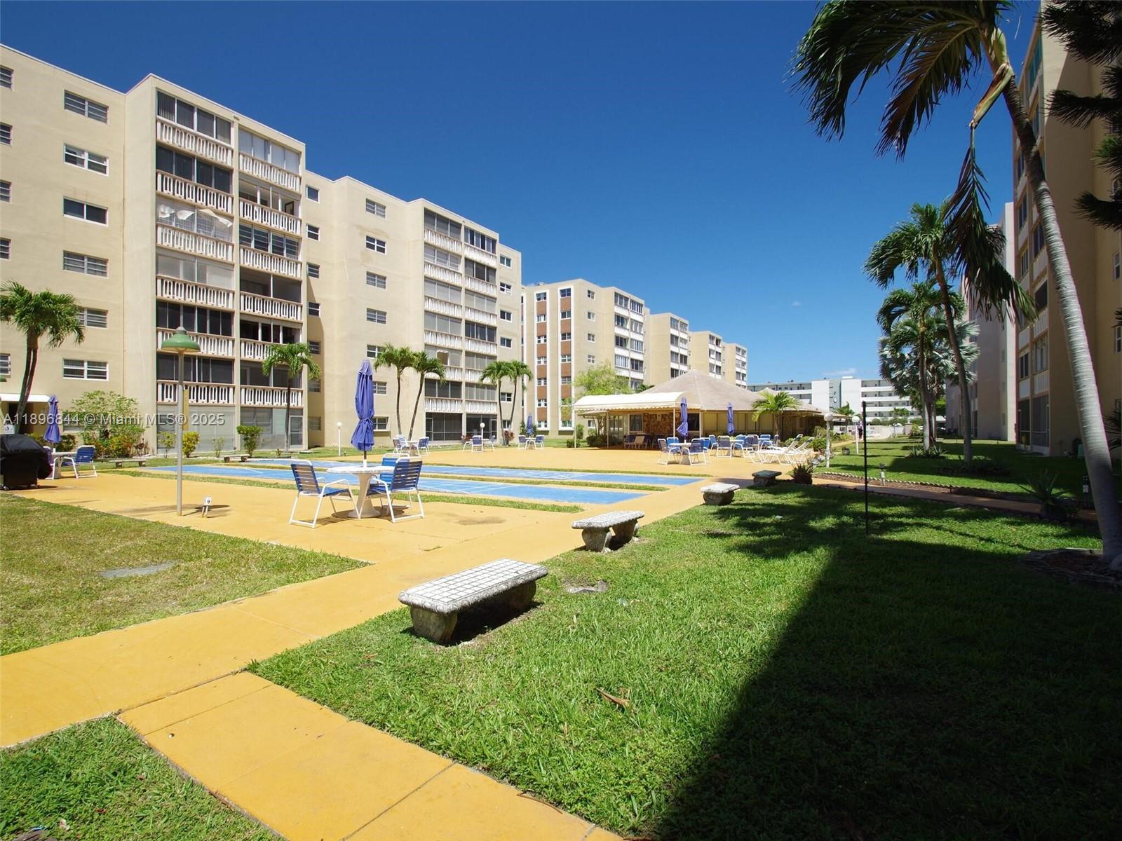 MEADOWBROOK CONDO APTS BL - Residential