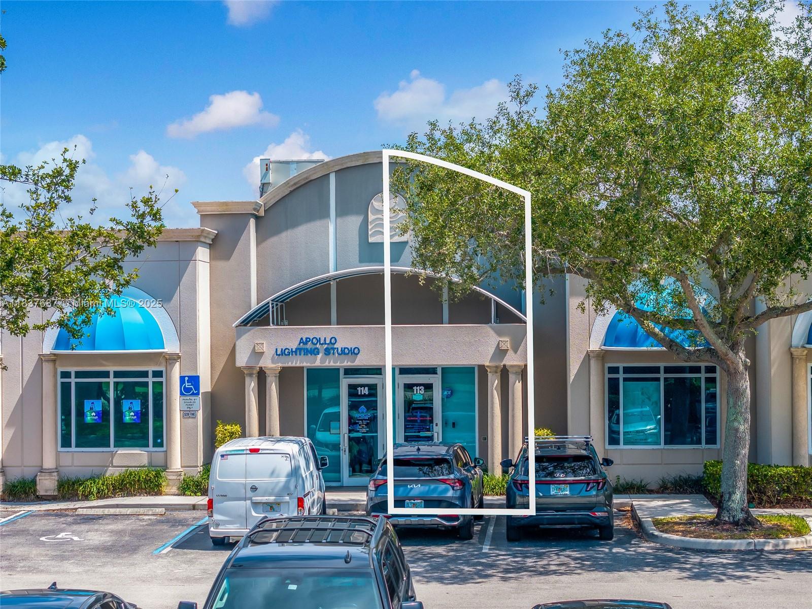 Office/Flex Warehouse Condo – Prime Investment or Owner-User Opportunity
This well-positioned industrial condominium features 18' clear ceilings, efficient warehouse space, ideal for light industrial, storage, or service-based operations.
Located in a professionally managed business park, the property offers ample parking, easy truck access, close to I-95, Fort Lauderdale Airport, and Port Everglades—making it a strategic hub for logistics and service-oriented businesses.
Tenant in place through September 2025 – ideal for investors seeking immediate income or future owner-users.
Monthly association fee: $900
Zoned and designed for operational efficiency and flexibility.
Don't miss this rare opportunity to own in one of South Florida’s most accessible industrial corridors.