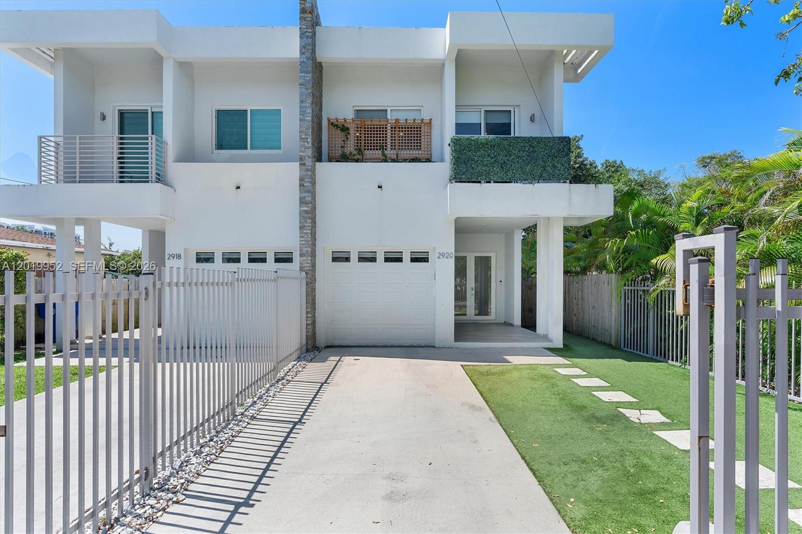 2920 SW 25TH TERRACE COND - Residential