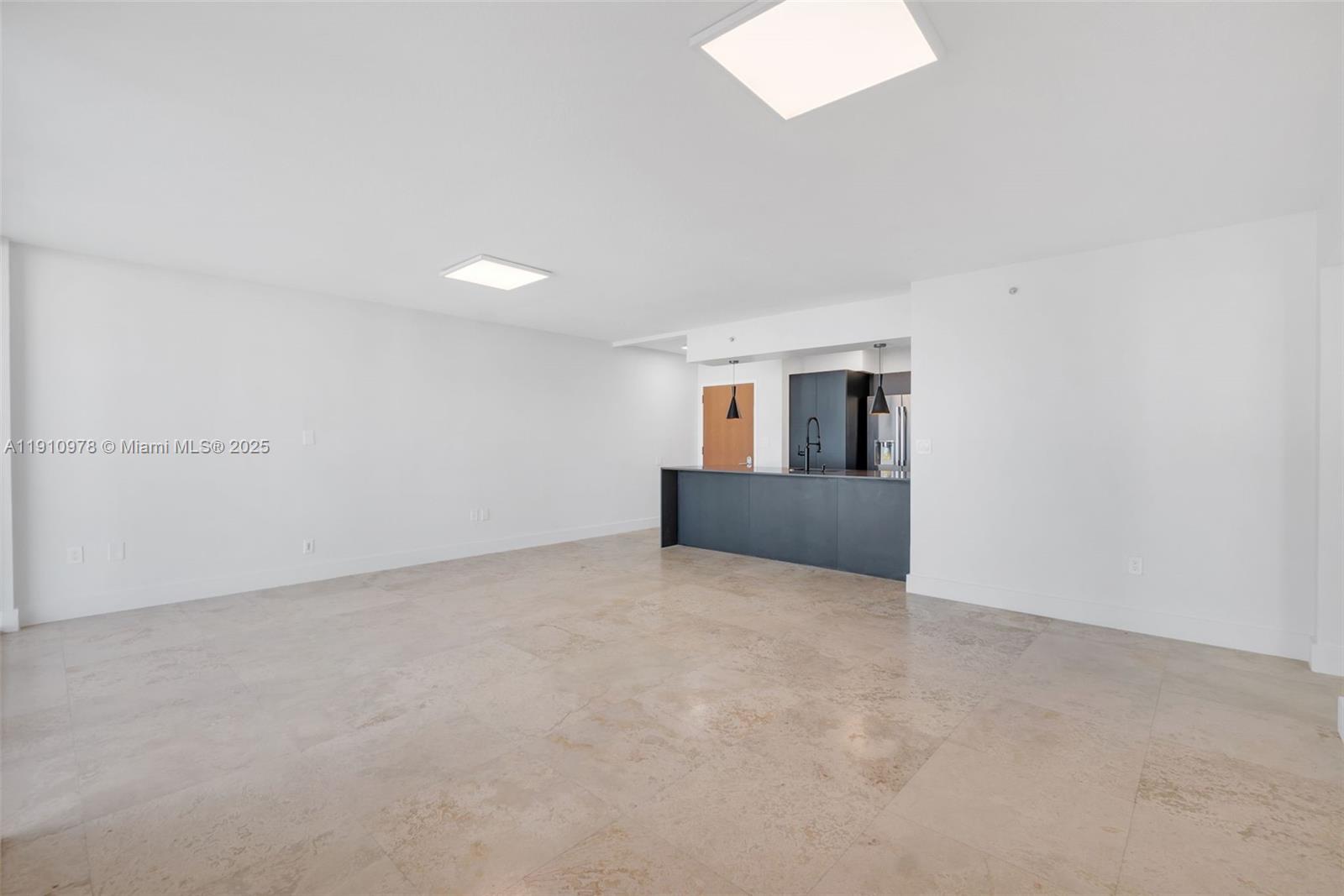 BRICKELL ON THE RIVER N T - Residential Lease