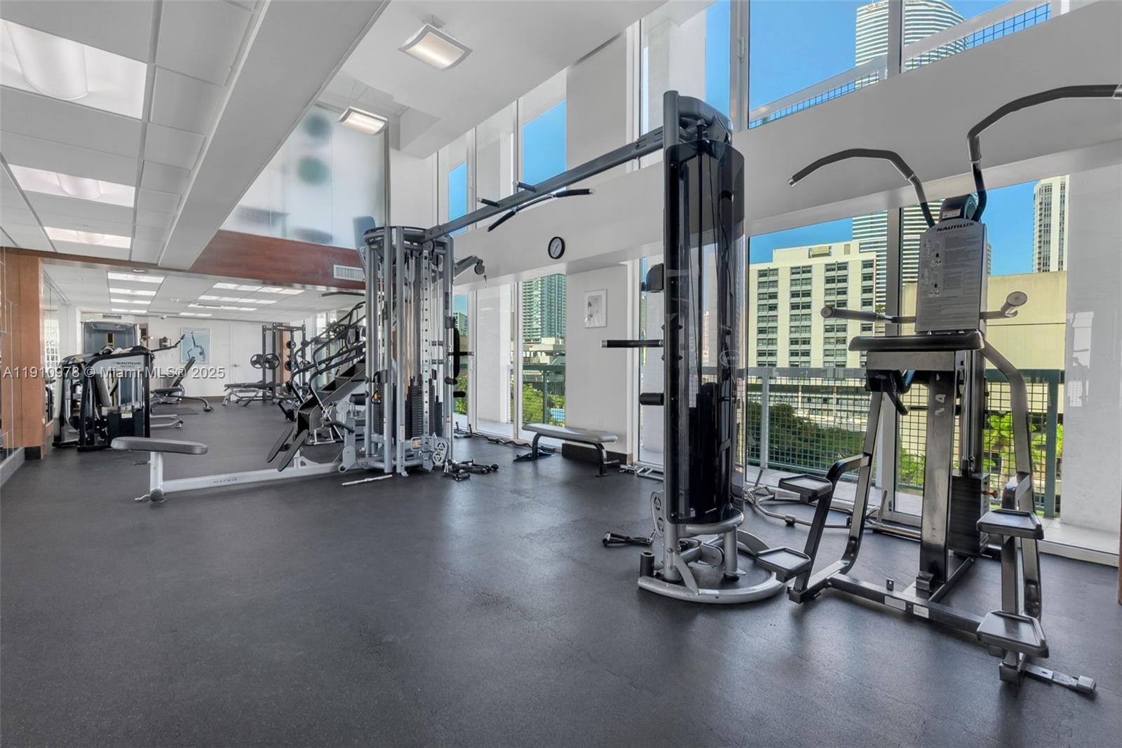 BRICKELL ON THE RIVER N T - Residential Lease