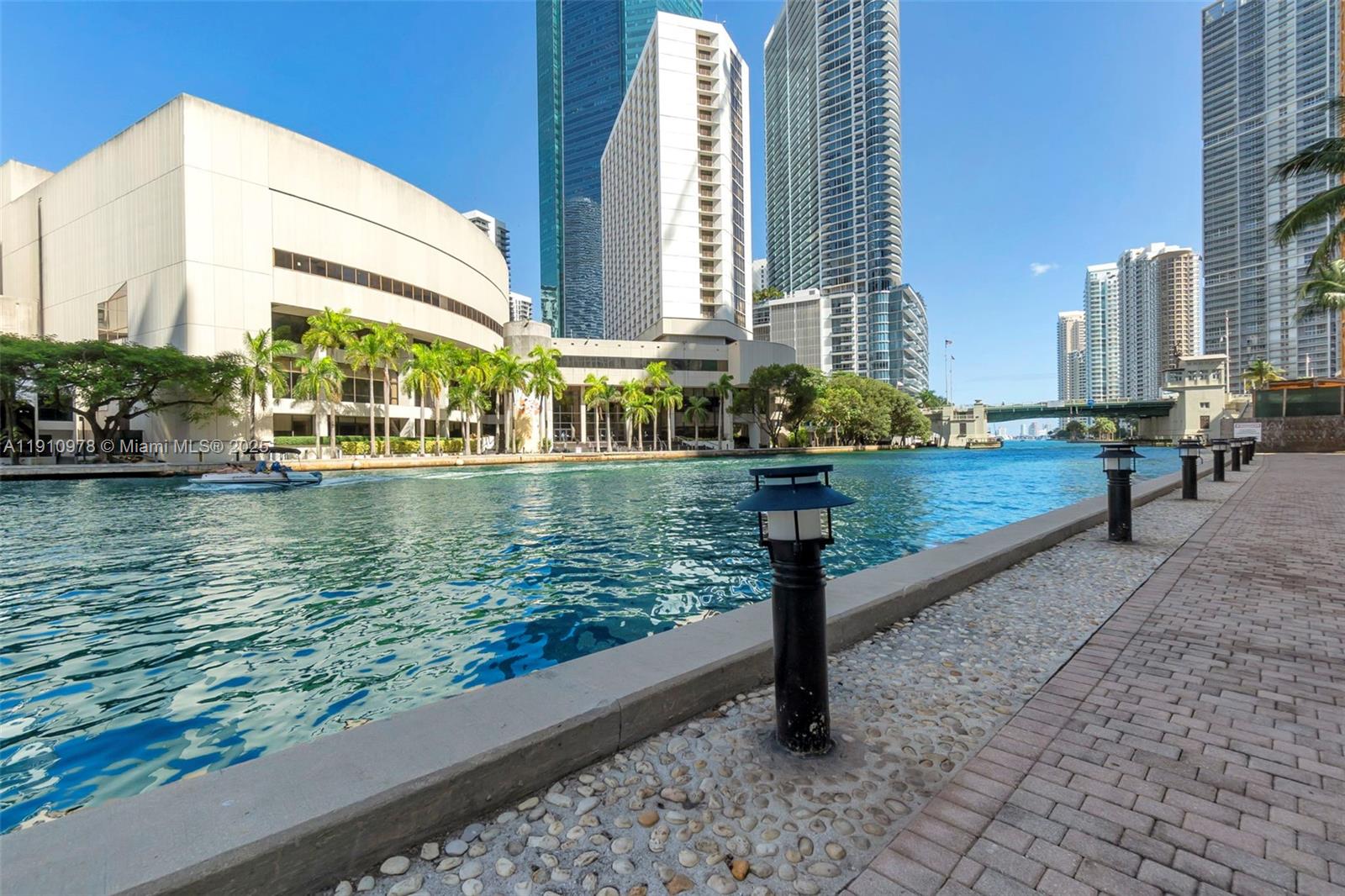 BRICKELL ON THE RIVER N T - Residential Lease