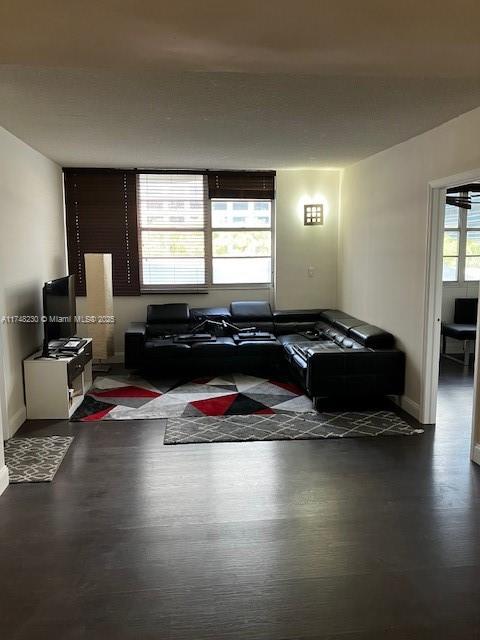 Rental Property at 801 Brickell Bay Dr 362, Miami, Broward County, Florida - Bedrooms: 1 
Bathrooms: 2  - $2,600 MO.