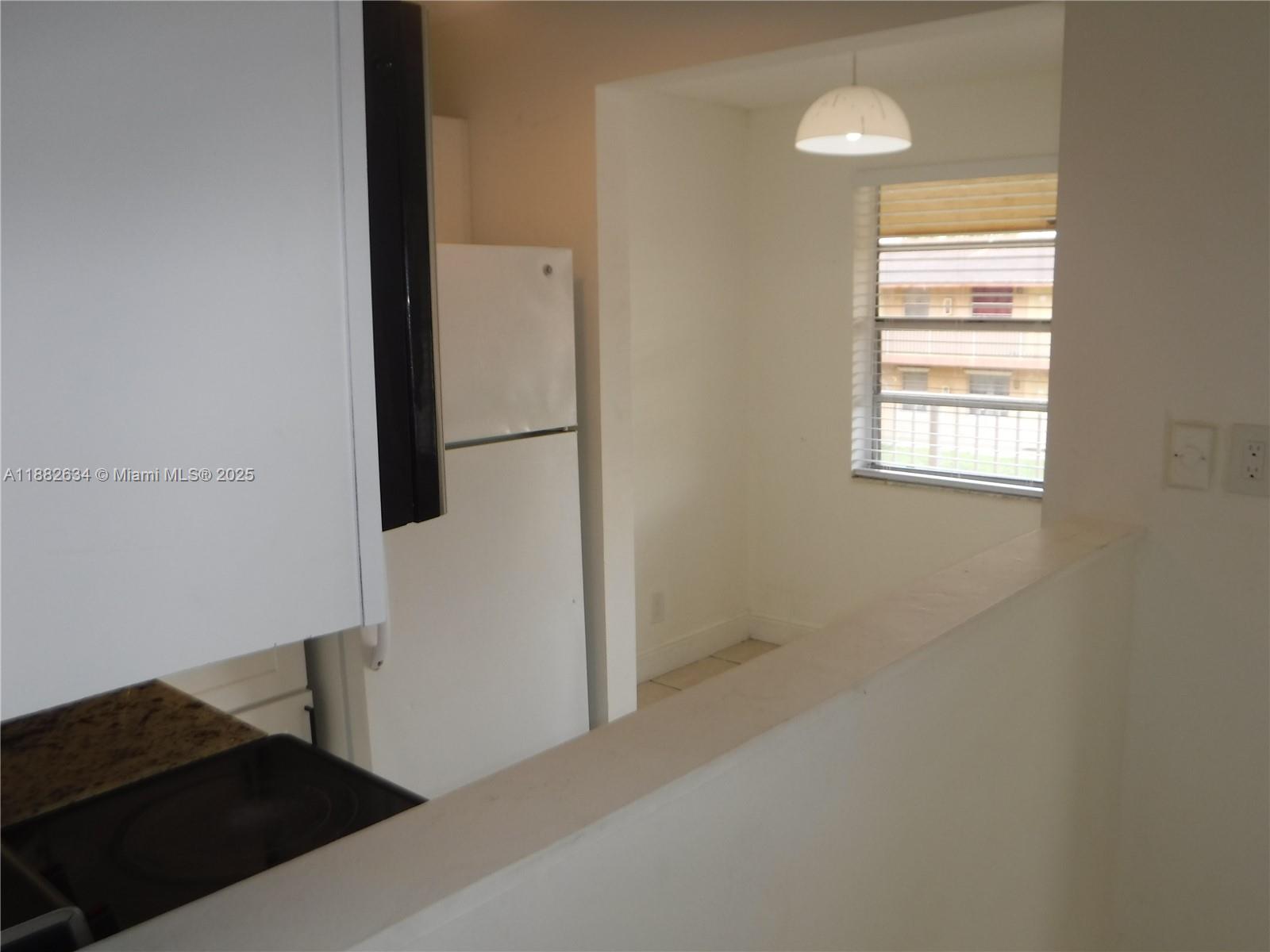 COURTS AT OAKLAND PARK - Residential Lease